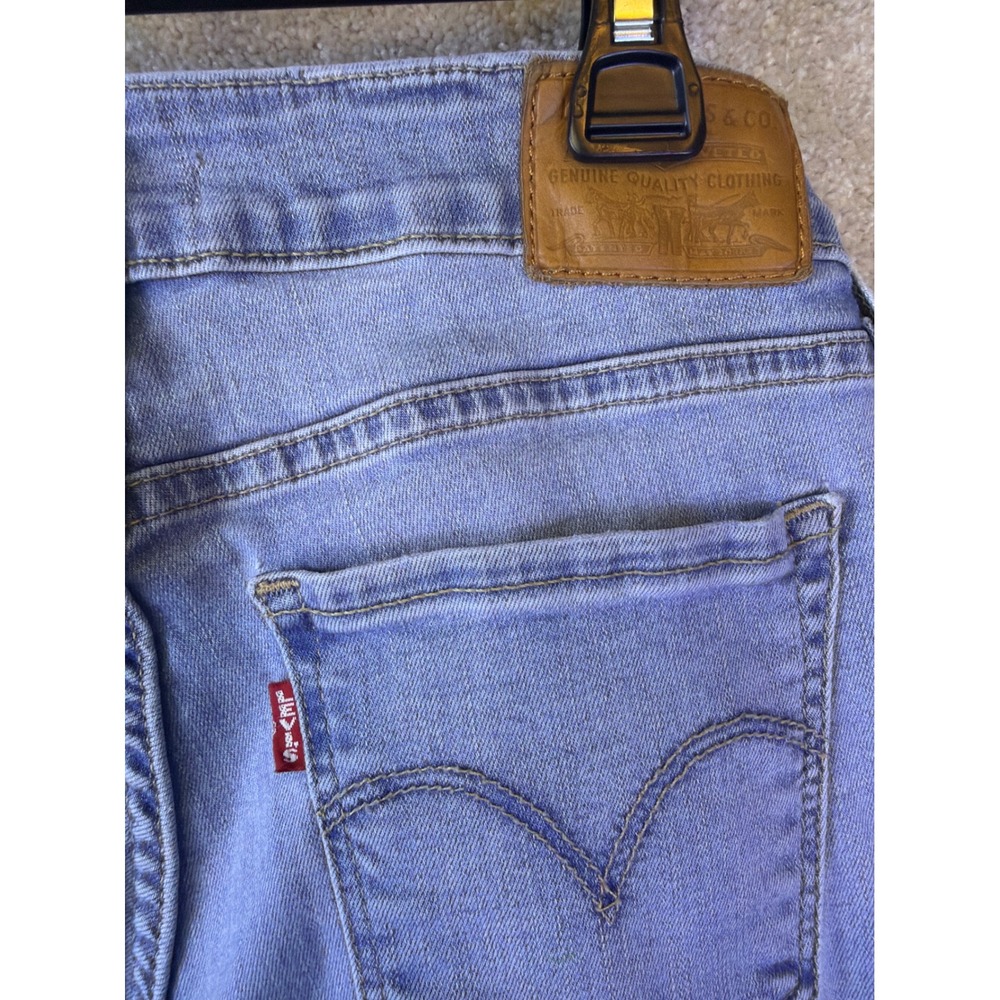 Levis Premium 711 Skinny Jeans‎ Womens 27x32 Light Blue Distressed Denim Pants - Picture 4 of 11